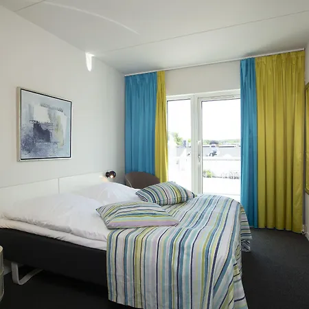 Fjord Hotel 4*