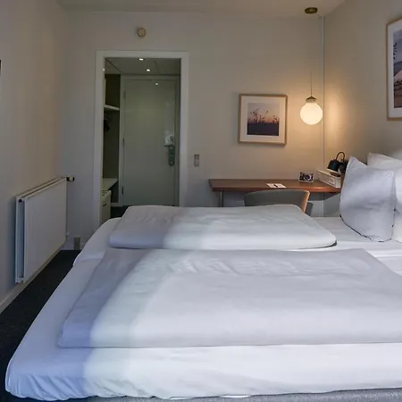 Hotel Fjord 4*