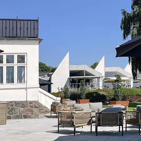 Fjord Hotel 4*